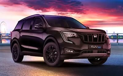 XUV700