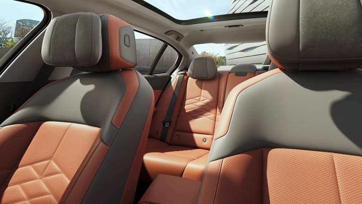 5 Series Image 20