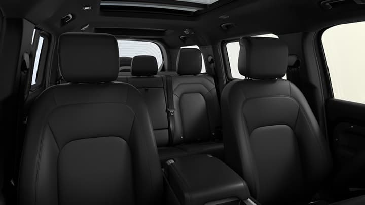 Defender 130 Image 13