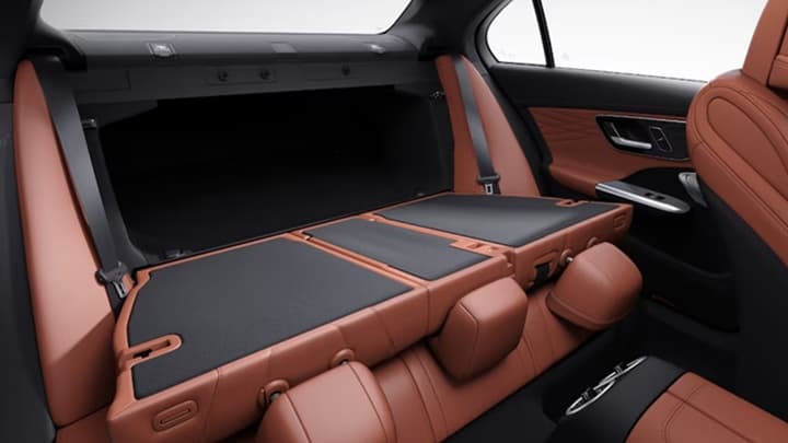 C-Class Image 15