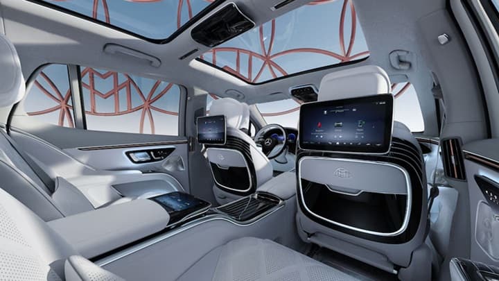 Maybach EQS Image 17