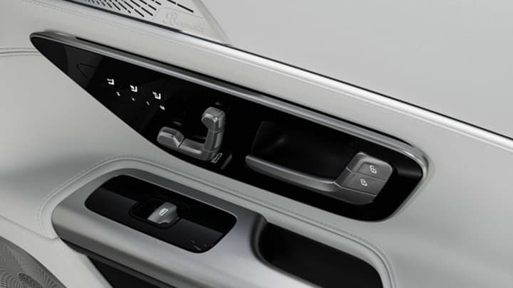 Maybach SL 680 Image 21