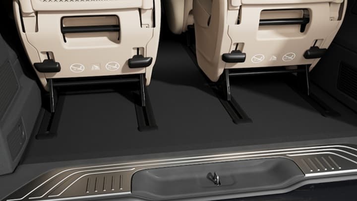 V Class Extra LWB Image 27