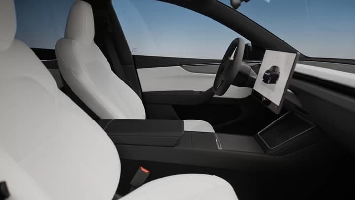 Model Y Image 9