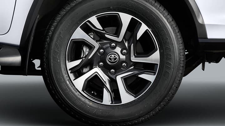 Fortuner Legender Image 14