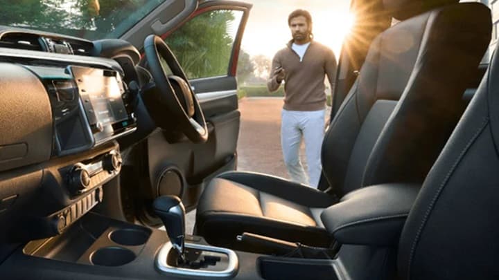 Hilux Image 16
