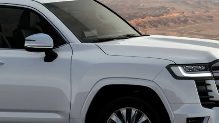 Land Cruiser Image 12